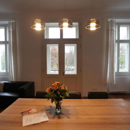 Casa Nostra - Ausgefallene Wohnung Am Augarten เวียนนา ภายนอก รูปภาพ